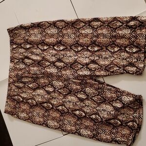 New color alien animal stretch short size L